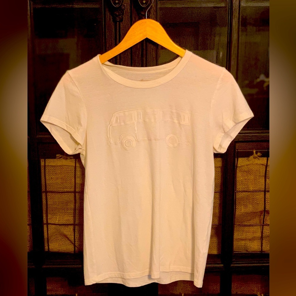 Women’s Marine Layer cream T-shirt. Size M